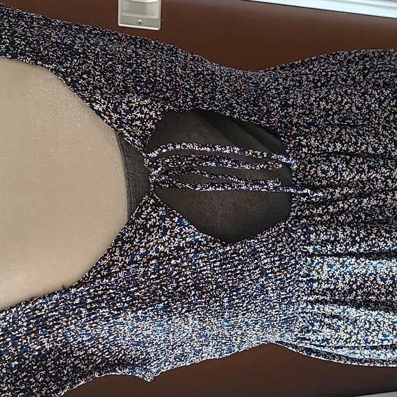 Smocked  Bodice Hudson Gray Blue Floral Sleeveless Maxi Dress - Picture 3 of 14